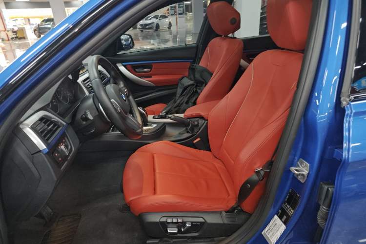 Used BMW 3 Series 2019 320i M Sport Package
