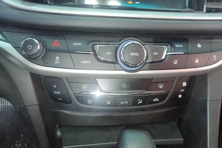 Used Buick GT 2019 18T Automatic Connected Elite Model China V Standard
