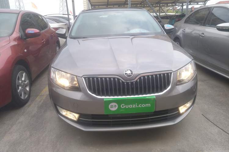 Used Skoda Octavia 2016 1.6L Automatic Smart Drive Edition
