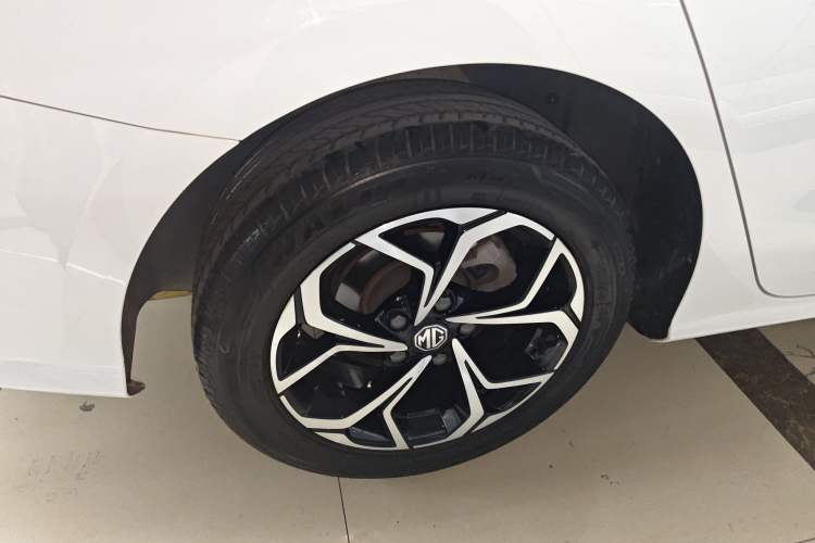 Used MG 5 2021 180 DVVT Manual Youth Luxury Edition