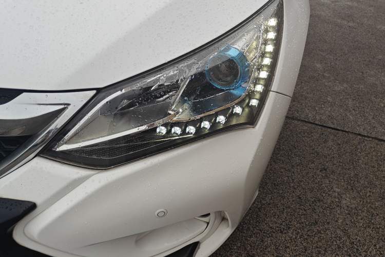 Used BYD Song 2016 GaiShi Edition 1.5TID Automatic Elite Model
