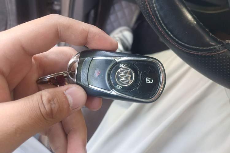 Used Buick Envision 2016 20T Two-Wheel-Drive Elite Model
