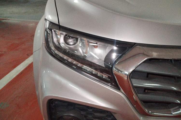 Used Great Wall Wingle 7 2019 2.0T Diesel Two-Wheel Drive Elite Version China VI Standard Big Double Cabin GW4D20M
