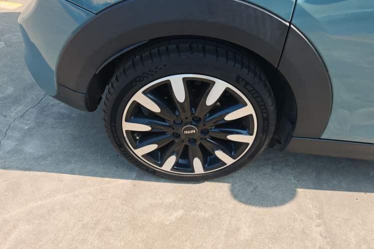 Used  MINI 2016 2.0T COOPER S Five-Door Edition
