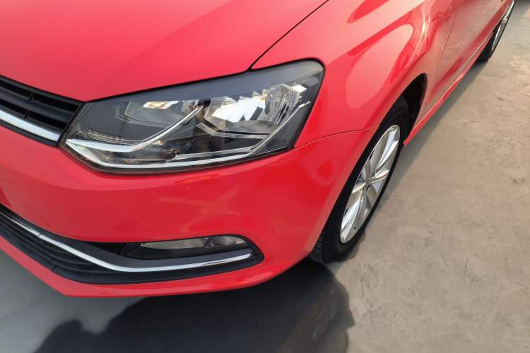 Used Volkswagen Polo 2014 1.6L Automatic Comfort Edition
