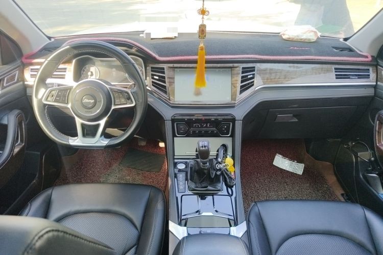 Used Zotye Domy X7 2017 1.8T Manual Luxury Model
