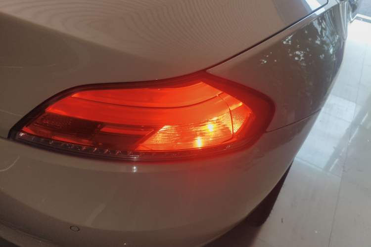 Used BMW Z4 2012 sDrive20i Luxury Model