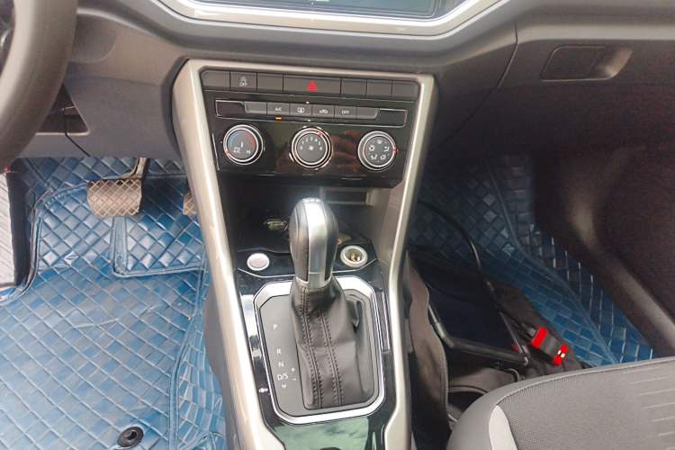 Used Volkswagen T-ROC 2020 230TSI DSG Two-Wheel Drive Advanced Version
