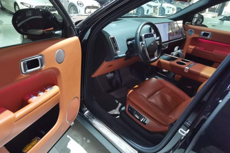 Used Li Auto L8 2024 Pro Model