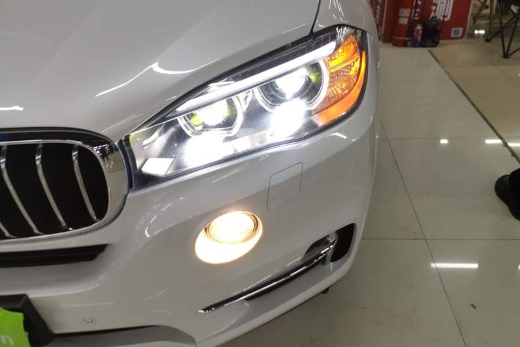 Used BMW X5 2017 xDrive28i
