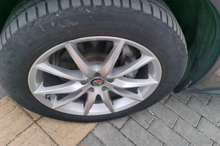 Used Alfa Romeo Stelvio 2017 2.0T 280HP Luxury Edition