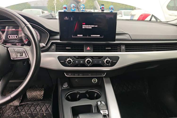 Used Audi A4L 2022 40 TFSI Stylish and Elegant Edition
