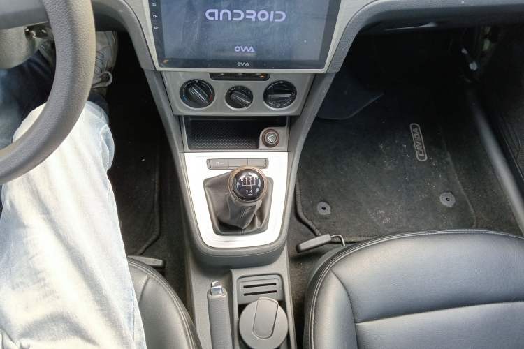 Used Volkswagen Lavida 2013 Revised Classic 1.6L Manual Fashion Edition