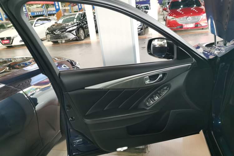 Used Infiniti Q50L 2016 2.0T Ambition Edition
