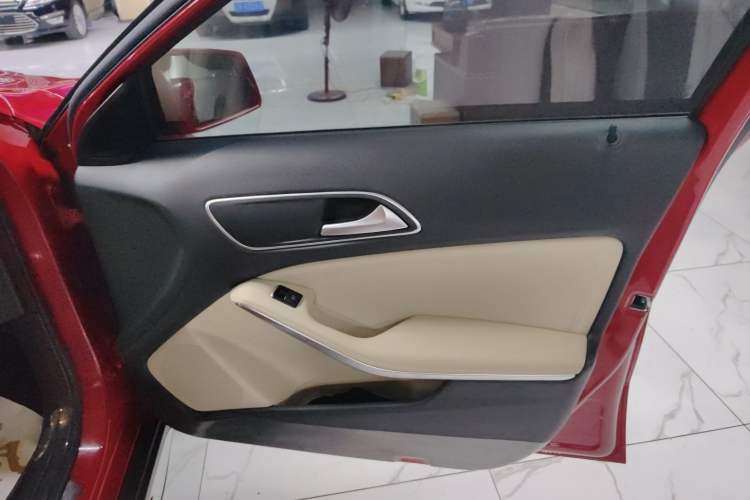 Used Mercedes-Benz GLA 2016 GLA 200 Fashion Model
