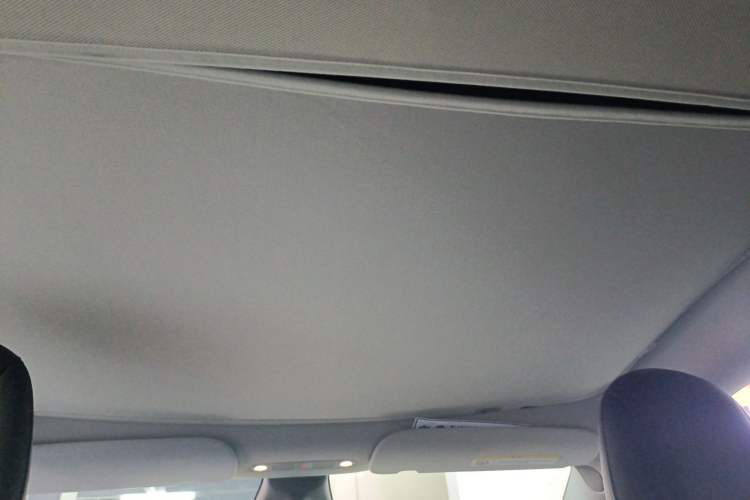 Used Tesla Model Y 2021 Long-Range All-Wheel-Drive Version