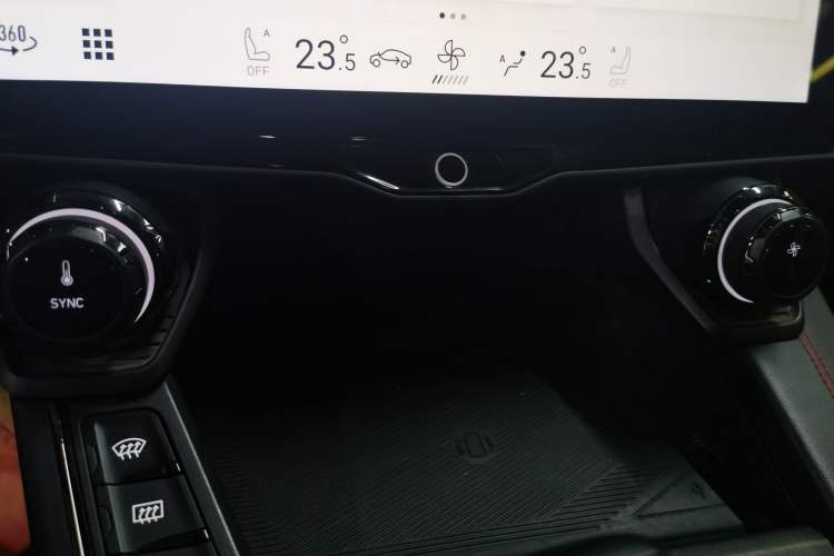 Used Lynk & Co 05 2020 2.0TD Four-Wheel Drive HypeHalo
