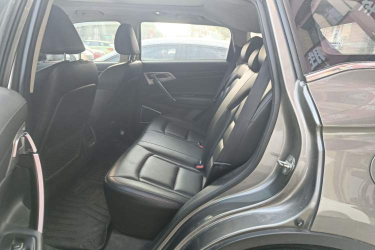 Used Geely Auto Emgrand X7 Sport 2018 1.8TD Automatic Two-Wheel Drive Zhiya Model