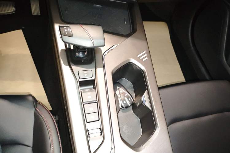 Used Changan X5 PLUS 2024 1.5T DCT ZhiZun Version
