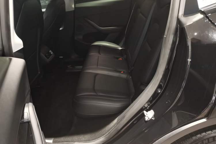 Used Tesla Model Y 2022 Rear-Wheel-Drive Version