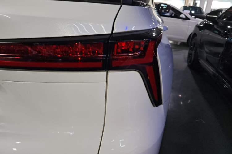 Used Changan CS75 PLUS 2024 3rd Generation Champion Edition 1.5T Intelligent Drive Dynamic Model
