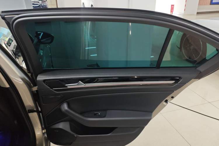 Used Volkswagen Phideon 2018 Revised Version 380TSI Two-Wheel Drive Business Edition