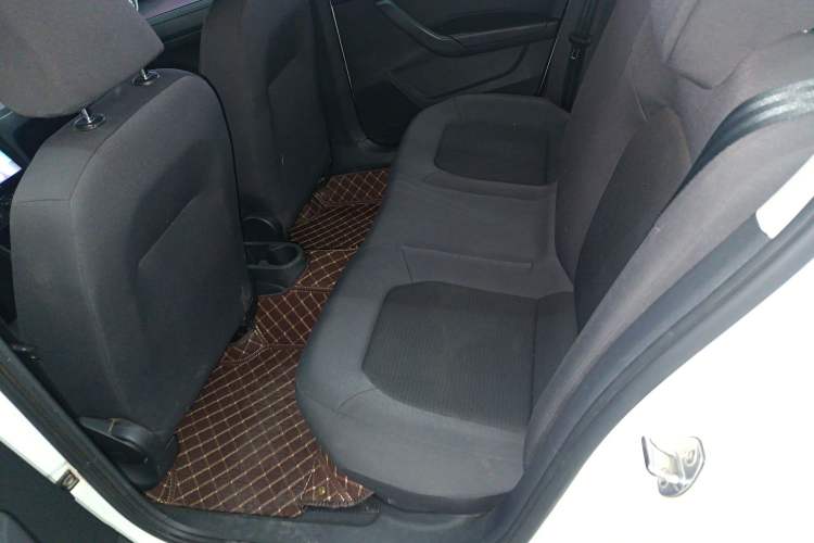 Used Volkswagen Santana 2016 1.6L Manual Fashion Edition
