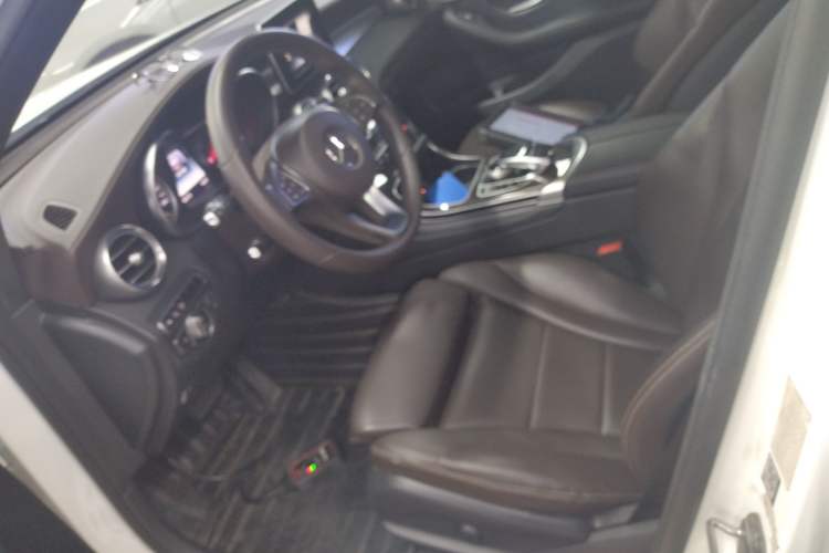 Used Mercedes-Benz GLC 2017 GLC 260 4MATIC Luxury Model
