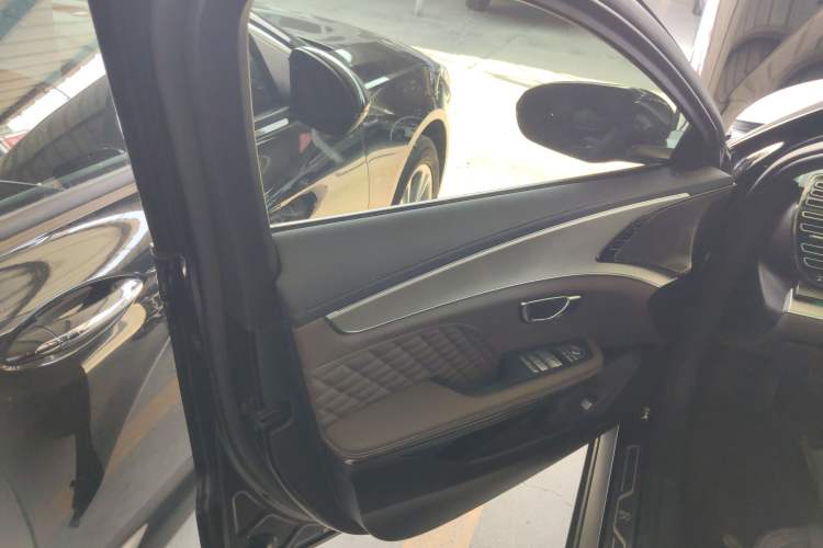 Used BYD Han 2024 DM-i Glory Edition 121KM Prestige Model
