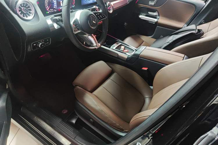 Used Mercedes-Benz GLB 2024 Refresh GLB 220 Dynamic Edition
