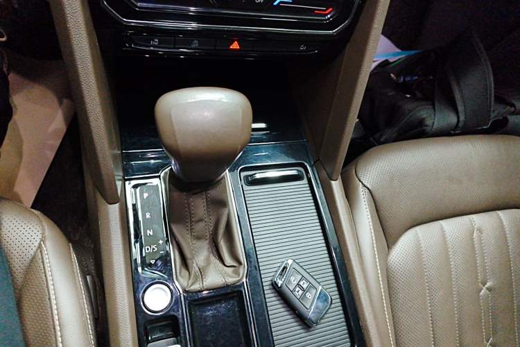 Used Volkswagen Viloran 2020 330TSI Luxury Edition