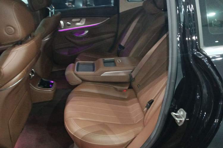 Used Mercedes-Benz E-Class 2022 Second Facelift E 300 L Luxury Edition
