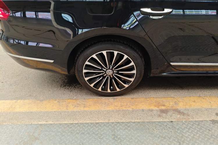 Used Volkswagen Passat 2017 330TSI DSG Prestige Edition
