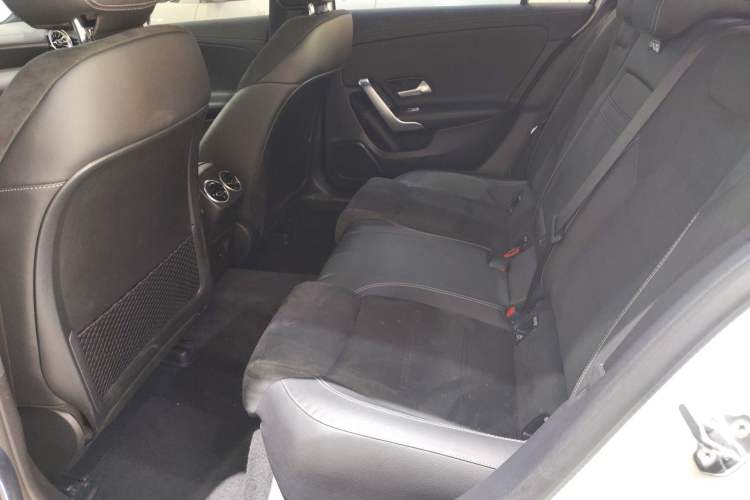 Used Mercedes-Benz A-Class 2022 Revised Version A 200 L Sport Sedan Fashionable Style
