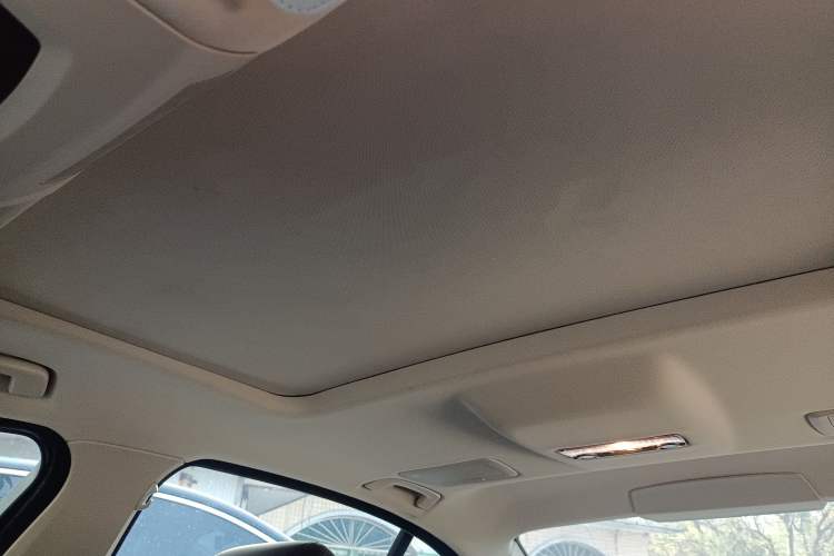 Used BMW 5 Series 2014 525Li Luxury Design Package
