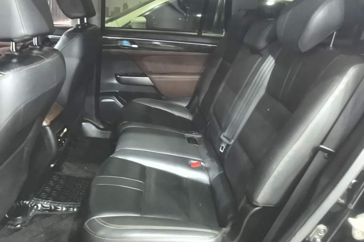 Used GAC Trumpchi GS8 2017 320T Two-Wheel Drive Luxury Smart Connectivity Version (7 Seats)
