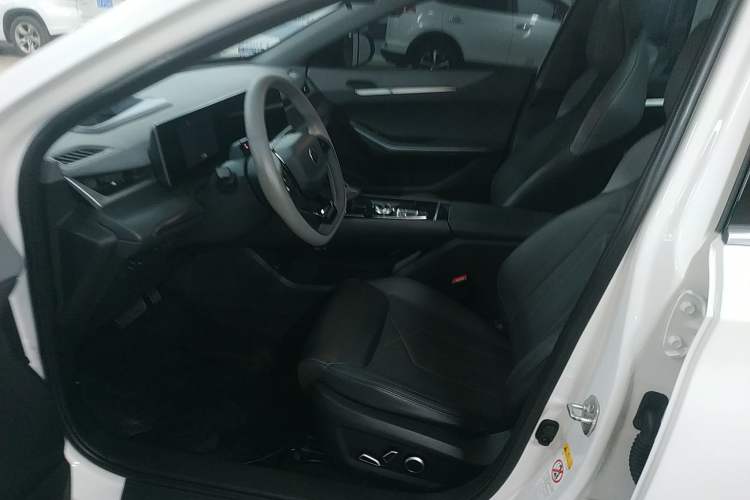 Used Changan Ruicheng PLUS 2023 1.5T DCT Flagship Edition
