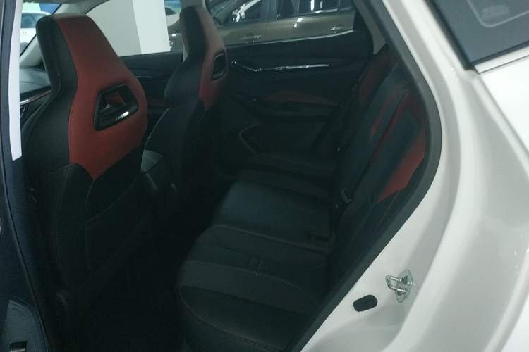 Used Oshan X5 2021 Revised Version 1.5T DCT Luxury Edition