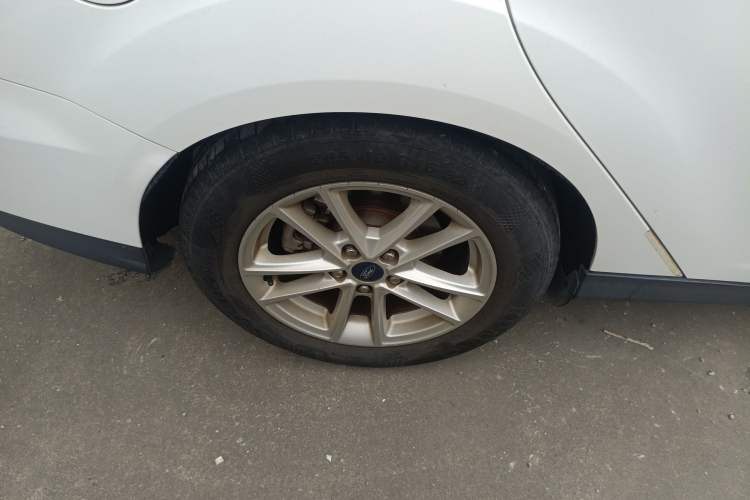 Used Ford Focus 2017 Sedan EcoBoost 180 Automatic Elite Model