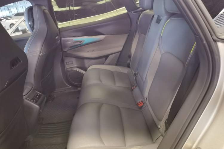 Used Lynk & Co 08 EM-P 2023 245km Ultra-Long Range Halo
