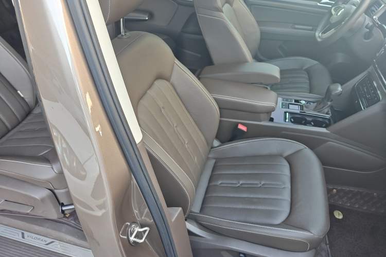 Used Volkswagen Viloran 2020 330TSI Luxury Edition
