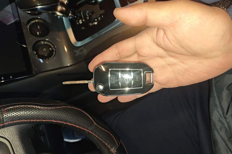 Used Peugeot 3008 2016 2.0L Automatic Classic Edition