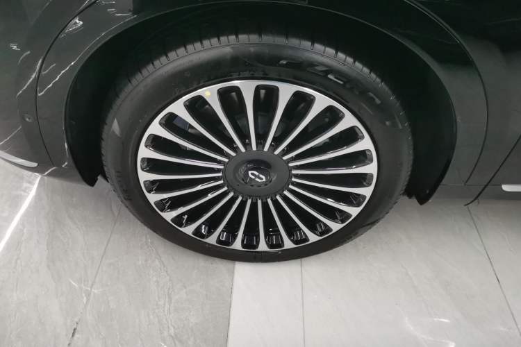 Used Hima AITO M9 2024 Range-Extended Ultra Version 42 kWh 6-Seater Model
