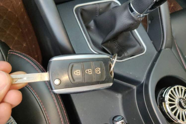 Used Dongfeng Fengon 500 2021 1.5L Manual Enjoyment Model