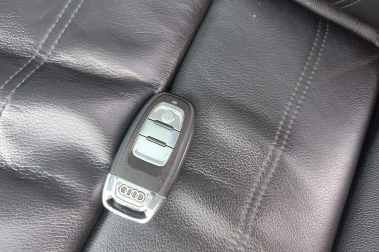 Used Audi A6L 2014 30 FSI Comfort Model
