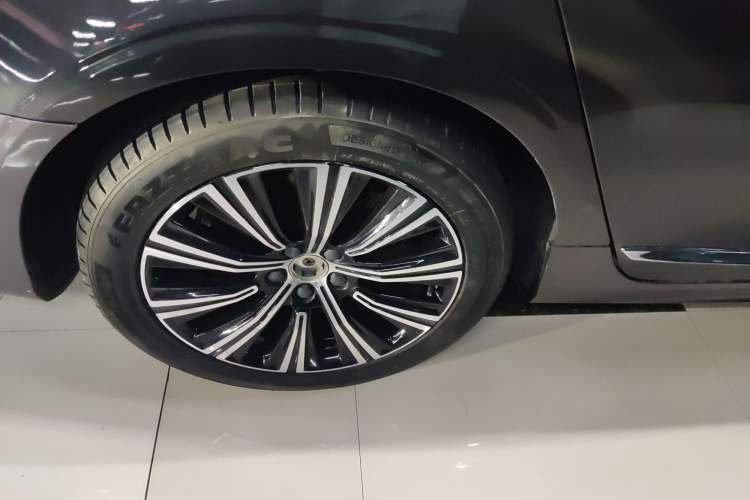 Used Volvo S90 New Energy 2021 T8 eDrive Hybrid Zhiyi Luxury Edition
