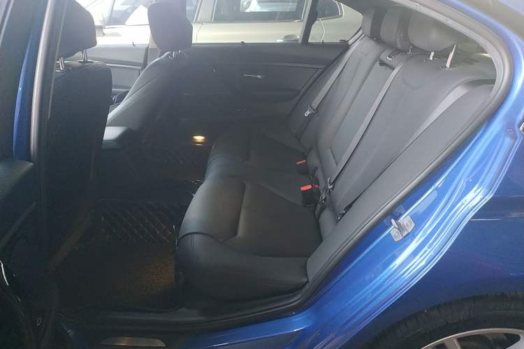 Used BMW 3 Series 2018 320Li Leading Model M Sport Package
