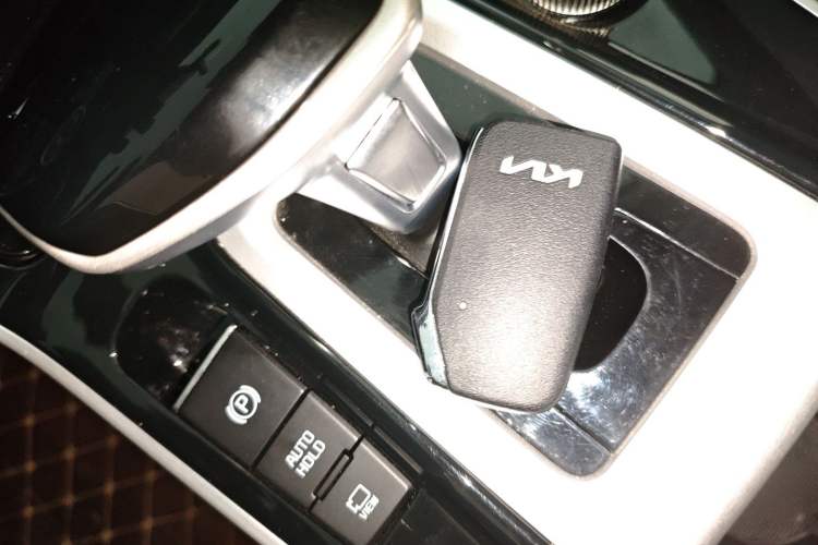 Used Kia Seltos 2023 1.5L CVT Luxury Edition
