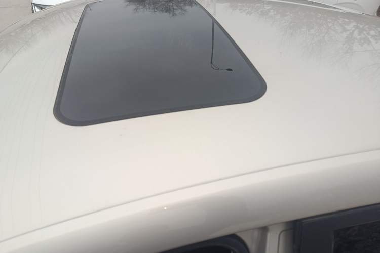 Used Roewe i5 2020 1.5L Automatic 4G Connect Luxury Flagship Edition