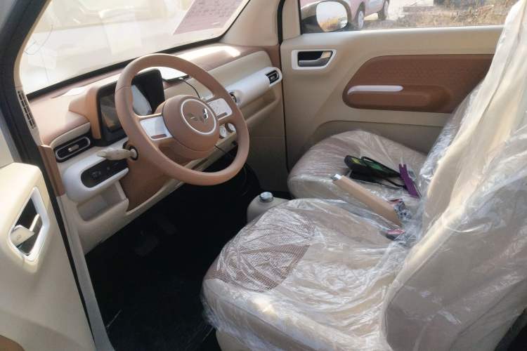 Used Wuling Hongguang MINIEV 2024 3rd Generation 215km Youth Edition
